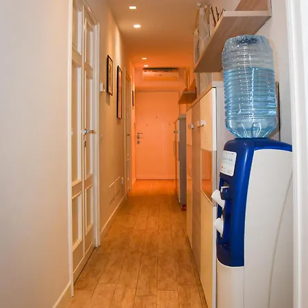 Bq House Fori Imperiali Luxury 招待所 4*