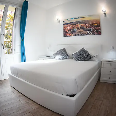 Bq House Fori Imperiali Luxury 4*