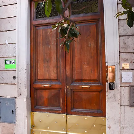 Bq House Fori Imperiali Luxury 招待所 4*